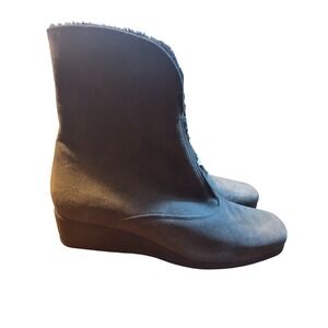 Canadienne Gray Suede Wedge Ankle Boots Faux Fur Trim Zip Up Closure Women's